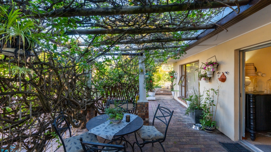 5 Bedroom Property for Sale in Amandelrug Western Cape